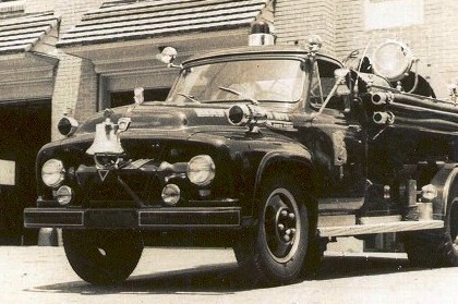 1954 Ford F-600 Field Truck